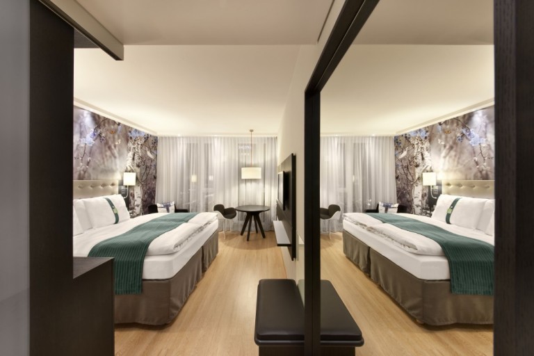 3D Duvar Kağıtlı Modern Otel Odası
