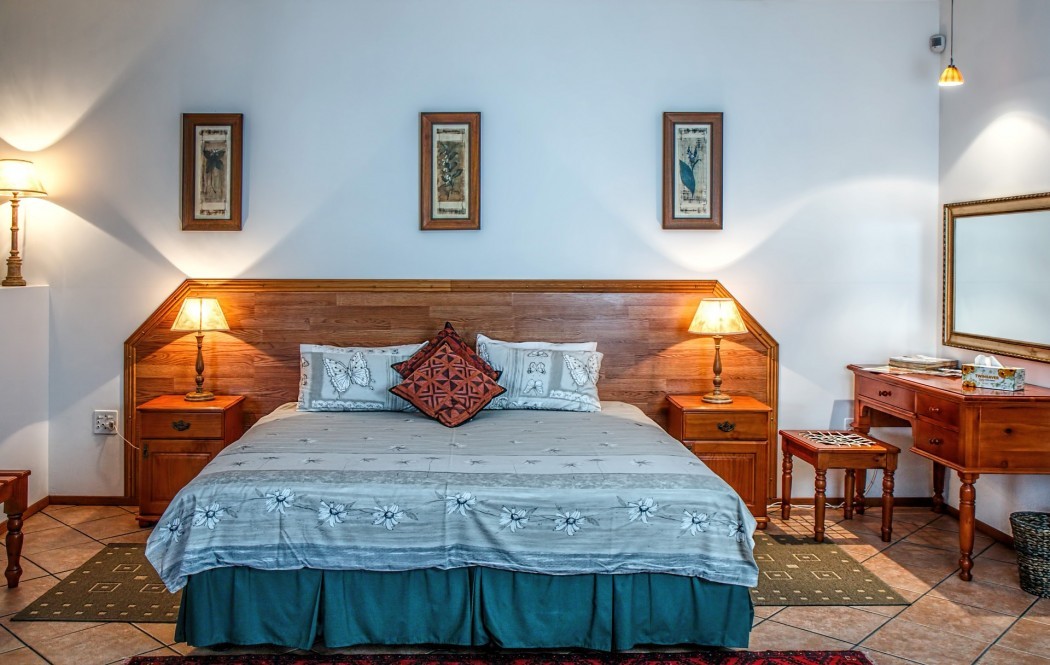 Klasik Ahşap Yatak Odası Mobilyaları ve Otantik Dekorlar