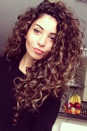 Curly Pixie Cut Hairstyles for Women with Curly Hair